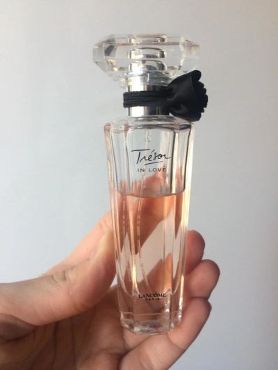 Лот: 11159897. Фото: 1. Lancome Tresor In Love. Женская парфюмерия