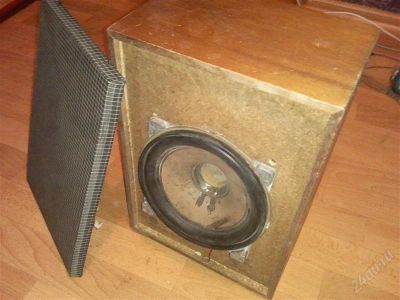 Лот: 1473460. Фото: 1. Продам 1 динамик 35 гдн и 2 короба... Пассивные акустические системы