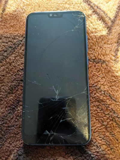 Лот: 22560063. Фото: 1. Honor 10. Смартфоны