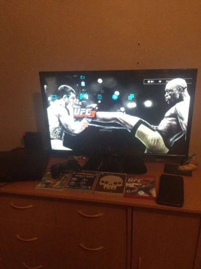 Лот: 10689598. Фото: 1. PS3+плазма 32 дюйма. Игровые приставки, консоли
