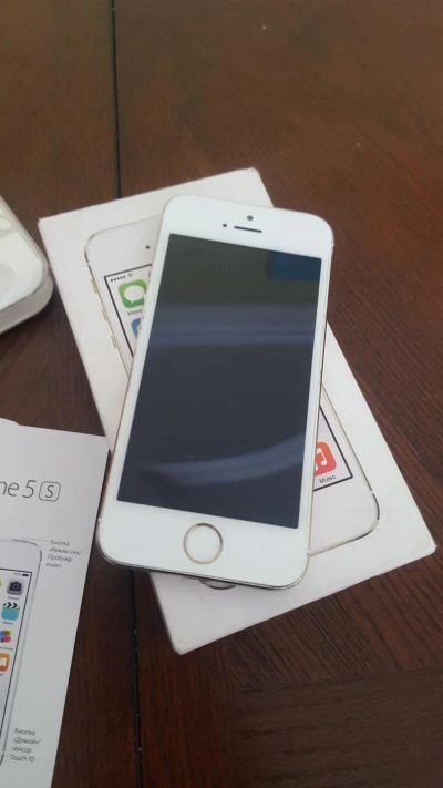 Лот: 8577773. Фото: 1. iPhone 5s 16gb. ТОРГ. Смартфоны