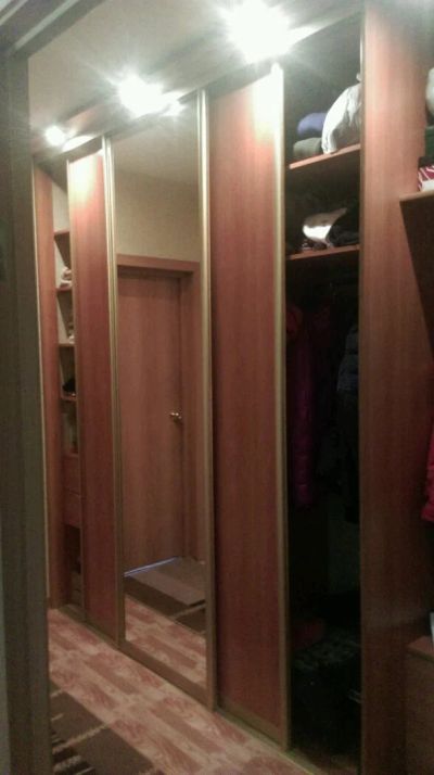 Лот: 9351815. Фото: 1. Шкаф купе с подсветкой. Шкафы, шкафы-купе