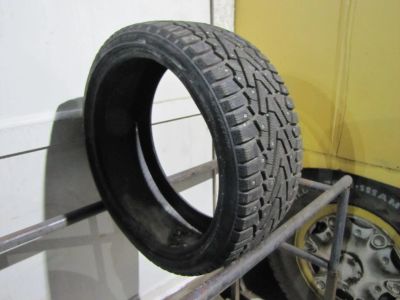 Лот: 19708550. Фото: 1. 1шт. 255-35-20 Pirelli Ice Zero. Шины