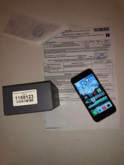 Лот: 16979161. Фото: 1. iPhone 8 64Gb Space Grey. Смартфоны