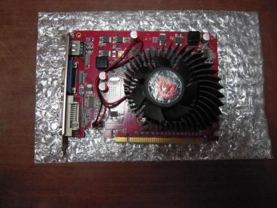 Лот: 4664390. Фото: 1. Видеокарта Palit GeForce GT 220... Видеокарты