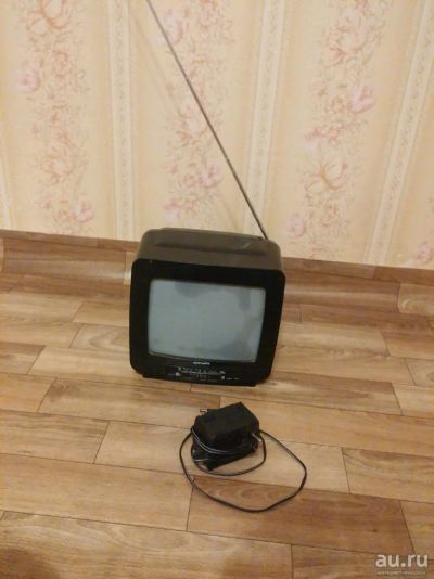 Лот: 10359177. Фото: 1. Переносной телевизор с FM радио... Телевизоры