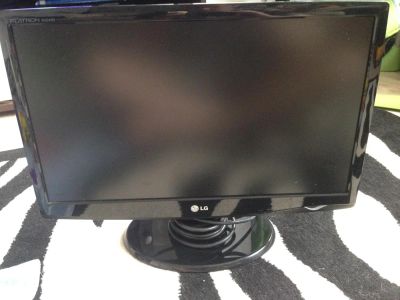 Лот: 7445482. Фото: 1. Монитор LG flatron w2243s - pf... ЖК-мониторы