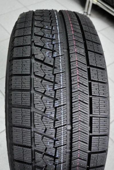 Лот: 6229605. Фото: 1. Bridgestone Blizzak VRX 185/70... Шины