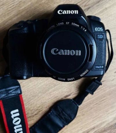 Лот: 19685148. Фото: 1. Canon 5d mark II 2 + Canon 50mm... Цифровые зеркальные
