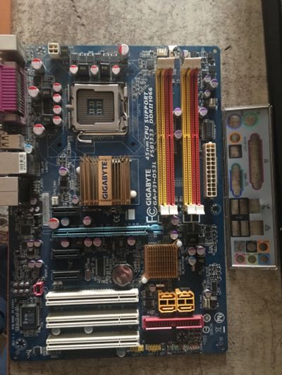 Лот: 21589908. Фото: 1. Gigabyte ga-p35-ds3l. Материнские платы