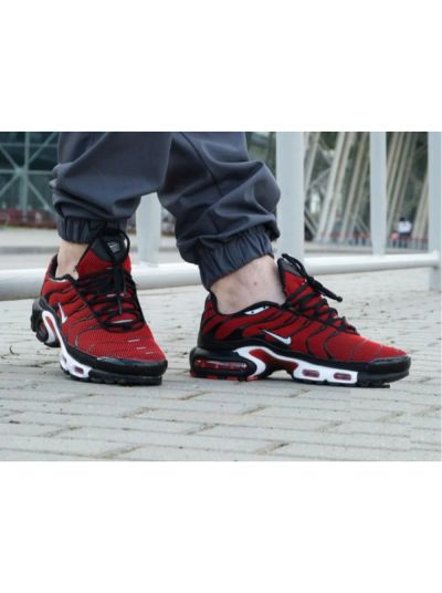 Лот: 16831686. Фото: 1. 1 Кроссовки Nike air max plus. Кеды, кроссовки, слипоны