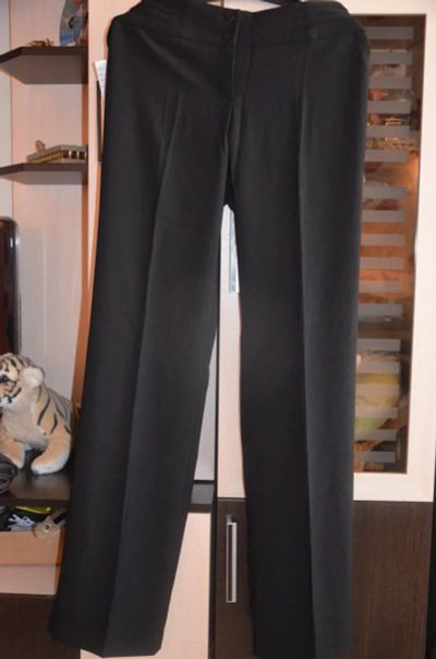 Лот: 7289046. Фото: 1. брюки новые 48 р-р. Брюки, шорты