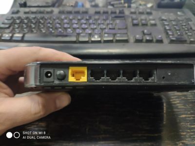 Лот: 21440916. Фото: 1. Wi-Fi роутер Netgear WNR1000. Маршрутизаторы (роутеры)