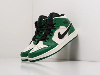 Лот: 17576973. Фото: 1. Кроссовки Nike Air Jordan 1 Mid. Кеды, кроссовки, слипоны