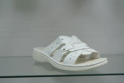 Лот: 9920626. Фото: 1. Сабо белые лот № 252 размер 39. Сабо