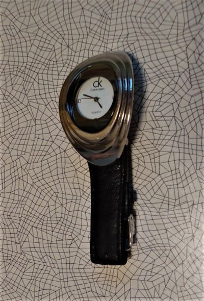 Лот: 12491330. Фото: 1. Часы женские Calvin Klein. Другие наручные часы