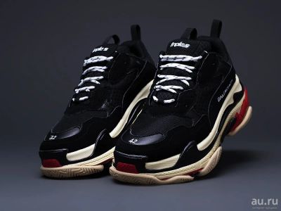 Лот: 16984766. Фото: 1. Кроссовки Balenciaga Triple S... Кеды, кроссовки, слипоны