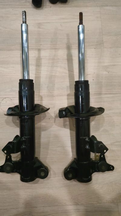 Лот: 19540114. Фото: 1. Стойки Nissan Primera 2001-2005... Ходовая, подвеска, рулевое управление