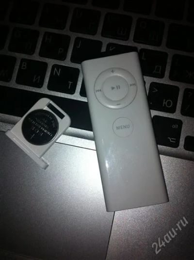 Лот: 1402031. Фото: 1. Пульт Apple Remote. Другое (аксессуары)