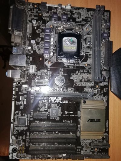 Лот: 14792605. Фото: 1. Материнская платаAsus H110-PLUS. Материнские платы
