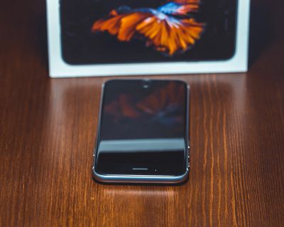 Лот: 12879264. Фото: 1. Iphone 6s A1688. Смартфоны