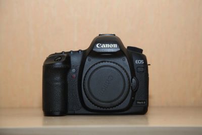 Лот: 7000265. Фото: 1. Canon 5D Mark 2 body - Зеркальный... Цифровые зеркальные