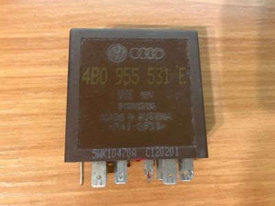 Лот: 14614671. Фото: 1. Реле стеклоочистителей AUDI A6... Электрооборудование