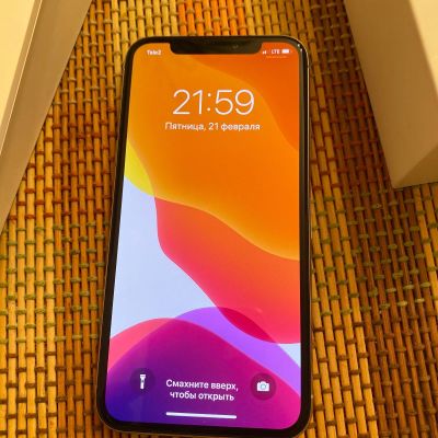 Лот: 15569314. Фото: 1. Телефон iPhone X 64 gb silver. Смартфоны