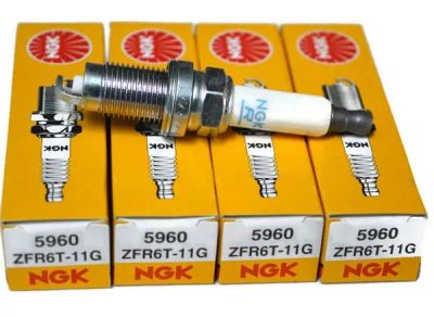Лот: 24915748. Фото: 1. Свечи NGK 5584 ZFR5J-11. Двигатель и элементы двигателя