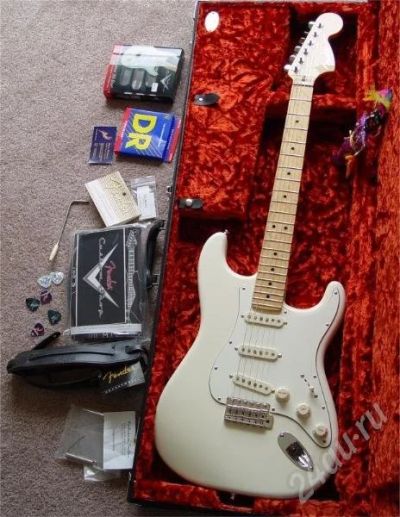 Лот: 172997. Фото: 1. Fender stratocaster custom shop. Гитары