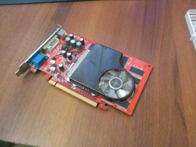 Лот: 4328386. Фото: 1. Видеокарта GeForce 6600 на PCI-E... Видеокарты