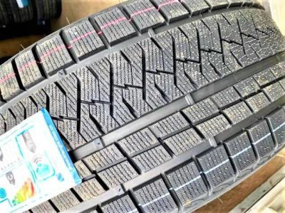 Лот: 24354881. Фото: 1. Зимняя резина 235/60 R-18 "Triangle... Шины