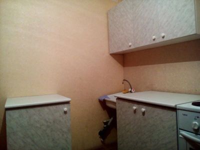 Лот: 7964850. Фото: 1. кухонный гарнитур простой, состояние... Кухонные гарнитуры