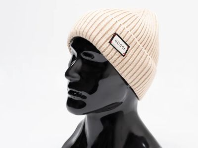 Лот: 21081120. Фото: 1. Шапка Gucci. Шарфы, платки