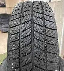 Лот: 20817893. Фото: 1. Зимняя резина 225/45 R-17 " Dynamo... Шины