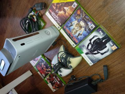 Лот: 14983405. Фото: 1. Xbox 360. Игровые приставки, консоли