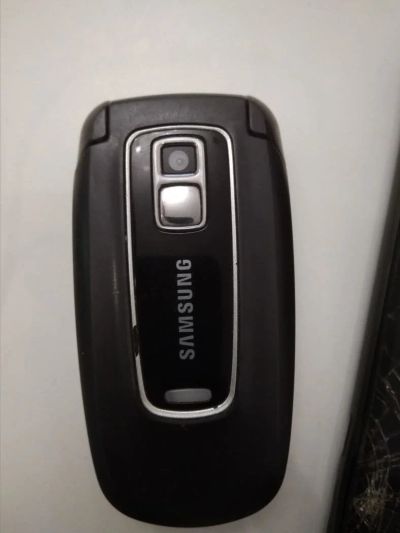 Лот: 11160175. Фото: 1. Телефон Samsung SGH-X650 (13362... Кнопочные мобильные телефоны