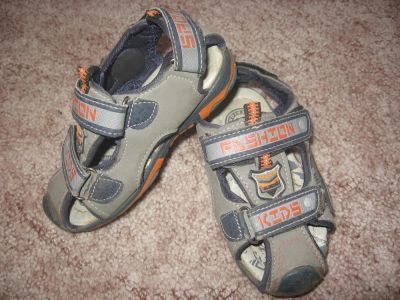 Лот: 7179545. Фото: 1. Сандали р.26, по стельке 16 см. Сандалии