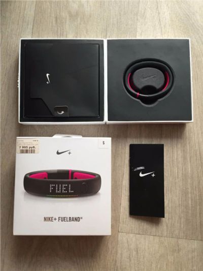 Лот: 9954968. Фото: 1. Фитнес-браслет Nike FuelBand SE. Смарт-часы, фитнес-браслеты, аксессуары