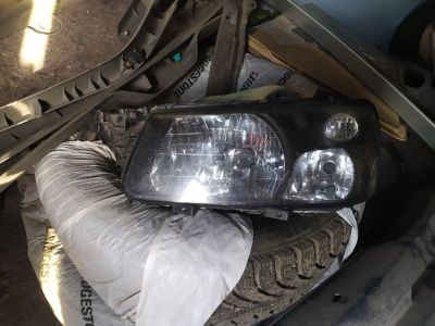 Лот: 15222508. Фото: 1. Фара Subaru Sg5 2002-2005. Оптика и освещение