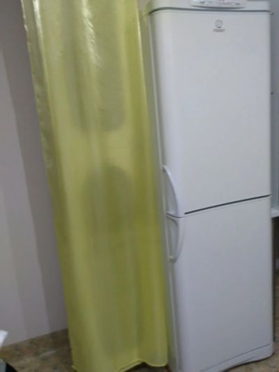 Лот: 12420001. Фото: 1. Холодильник indesit. Холодильники, морозильные камеры
