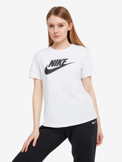 Лот: 22441996. Фото: 1. Футболка женская Nike Club Essentials... Другое (спортивная одежда)