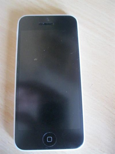 Лот: 3923741. Фото: 1. IPhone 5c белый, обмен. Смартфоны