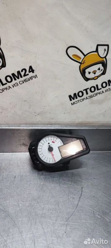 Лот: 22462978. Фото: 1. Приборная панель Suzuki gsx 600... Запчасти