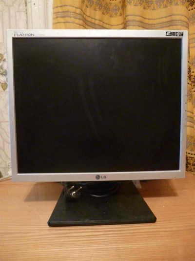 Лот: 3399329. Фото: 1. LG Flatron L1752HQ. ЖК-мониторы