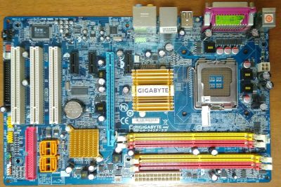 Лот: 10511073. Фото: 1. Gigabyte GA-945P-S3. Материнские платы