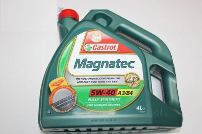Лот: 3887118. Фото: 1. Castrol Magnatec 5W40 А3/В4 4л... Масла, жидкости