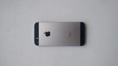 Лот: 17792199. Фото: 1. Айфон СЕ 32ГБ, Iphone SE. Смартфоны