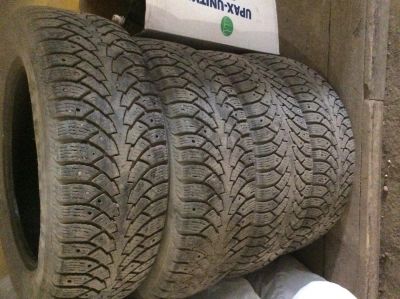 Лот: 3993055. Фото: 1. Nokian hakkapeliitta 235/60/18. Шины