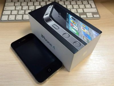 Лот: 2396447. Фото: 1. Оригинальный Apple iPhone 4 16gb... Смартфоны